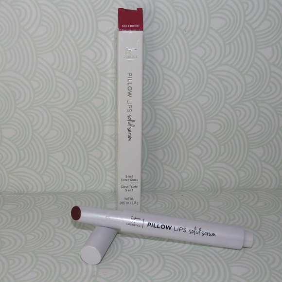 it cosmetics Other - IT COSMETICS💥PILLOW LIPS SOLID SERUM 5 IN 1 TINTED GLOSS LIKE A DREAM NWB💥